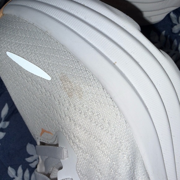 Hoka Bondi 8 White/Cantalope Running Shoes size 7.5b - Picture 8 of 10